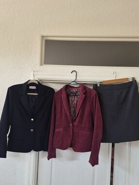 Calvin Klein Bundle Of Blazers & Skirt Sz 10/ Medium